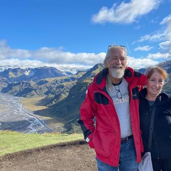 senior travelers sightseeing in icelandic nature 1