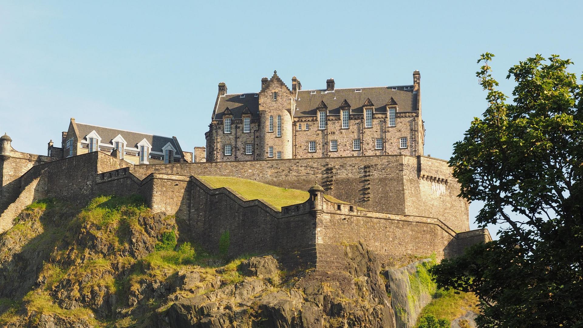 Edinburgh Castle in summer