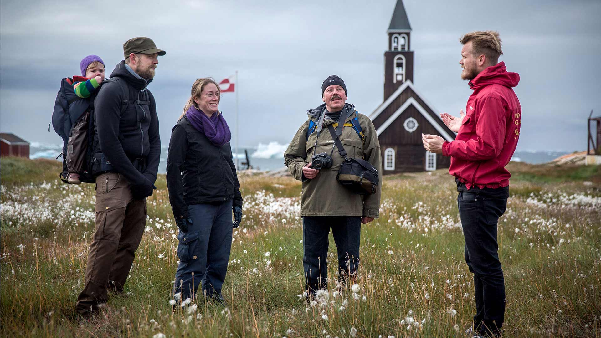 Guided Sightseeing in illulissat - ©Mads Pihl- greenland.com