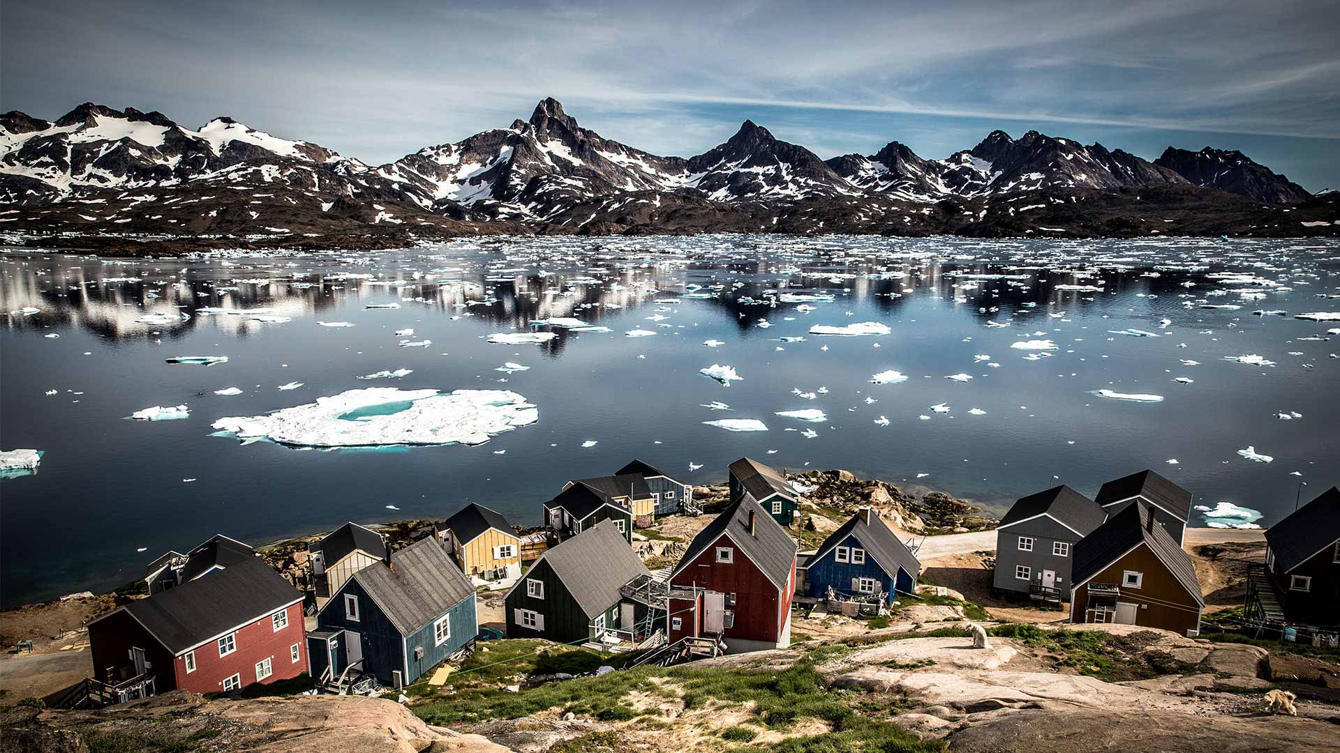 Summer in Tasiilaq - ©Mads Pihl - greenland.com