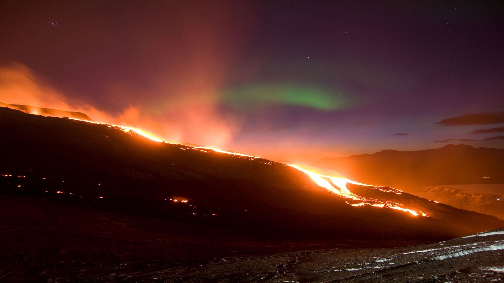 volcano hlynur yngvi iceland