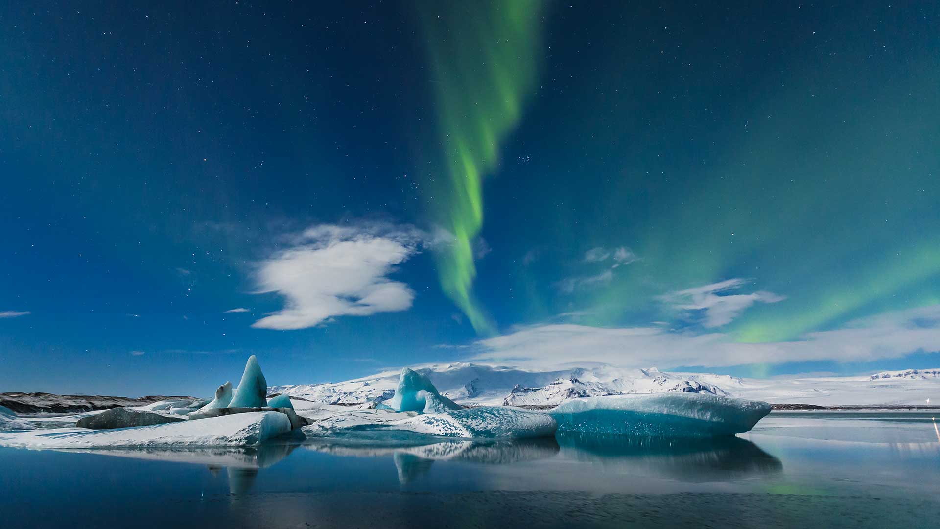 Northern Lights over Jökulsárlón Glacier Lagoon