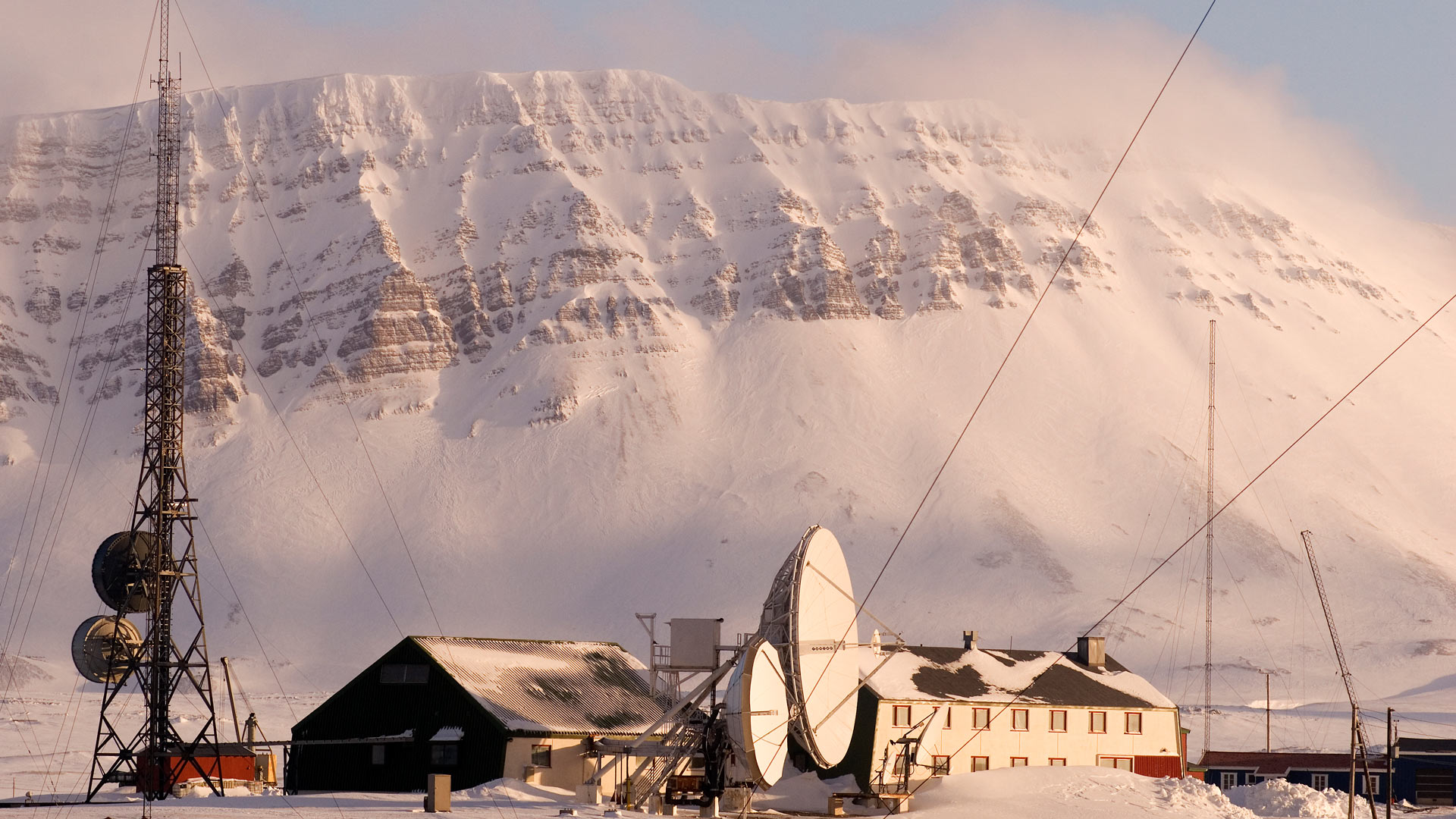 Isfjord Radio station ©Basecamp Explorer