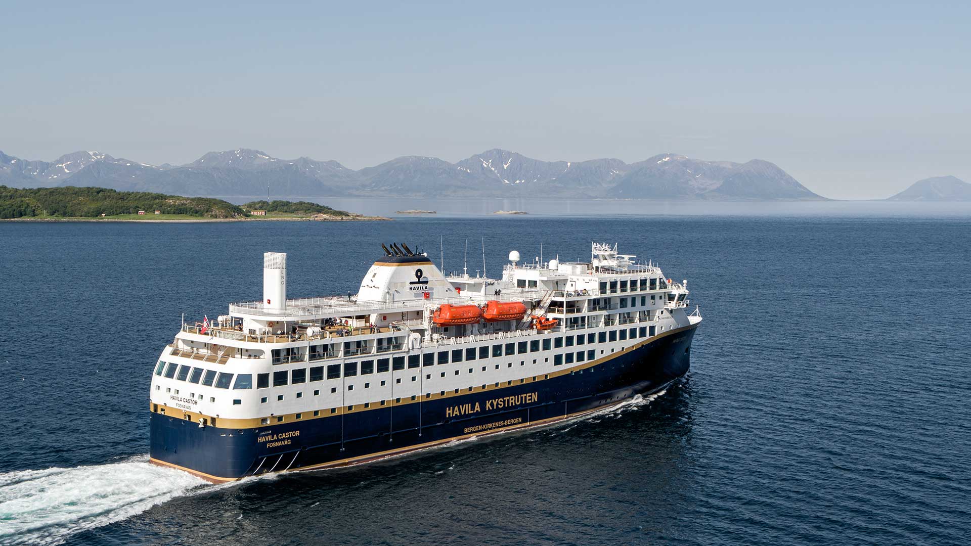 Havila cruise ship in Vesterålen ©Havila Kystruten / Marius Beck Dahle