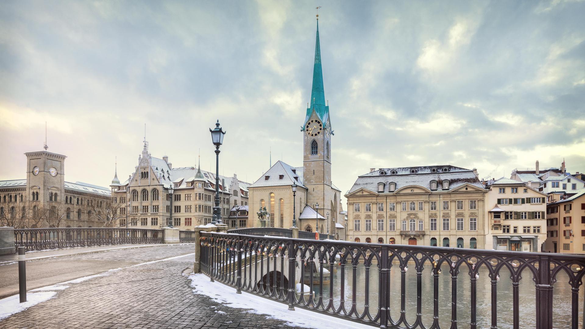 Ridge above the river Limmat, Zurich