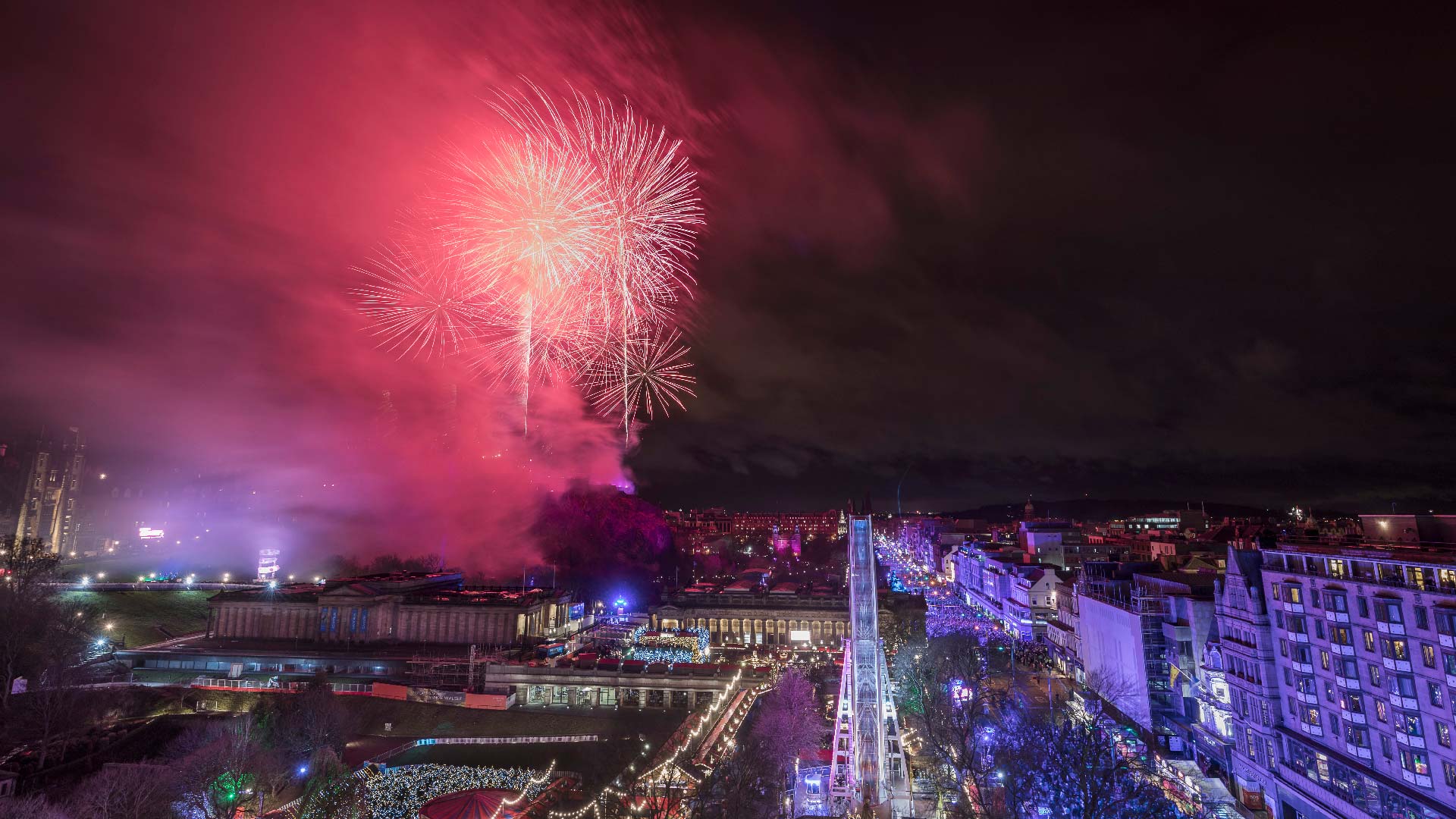 Fireworks at Edinburgh's Hogmanay Street Party ©VisitScotland / Kenny Lam