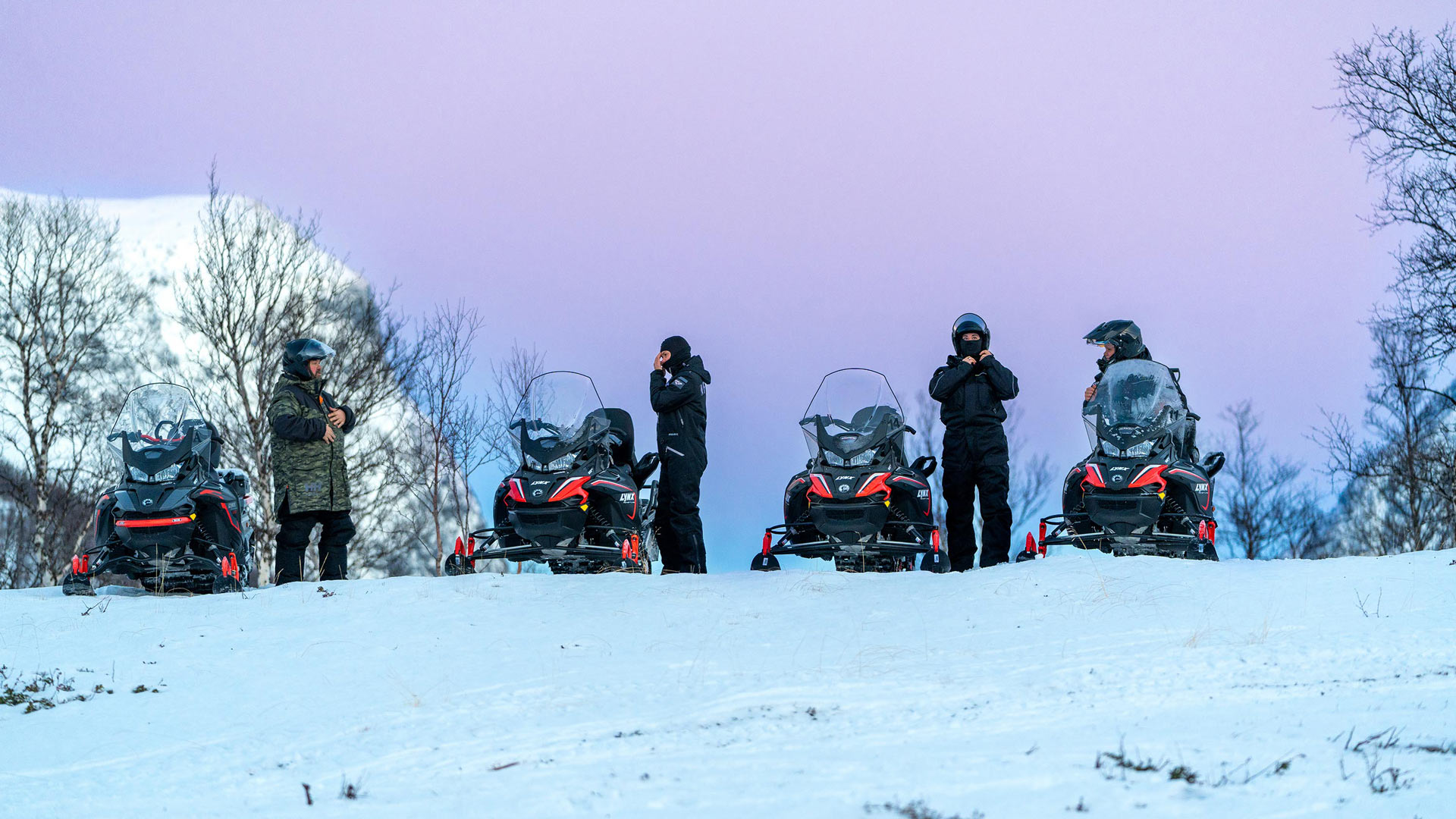 Snowmobiling in Tromso, Norway ©norvegian.travel