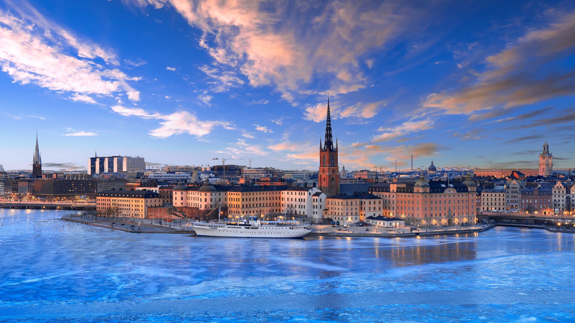stockholm in winter frozen waters