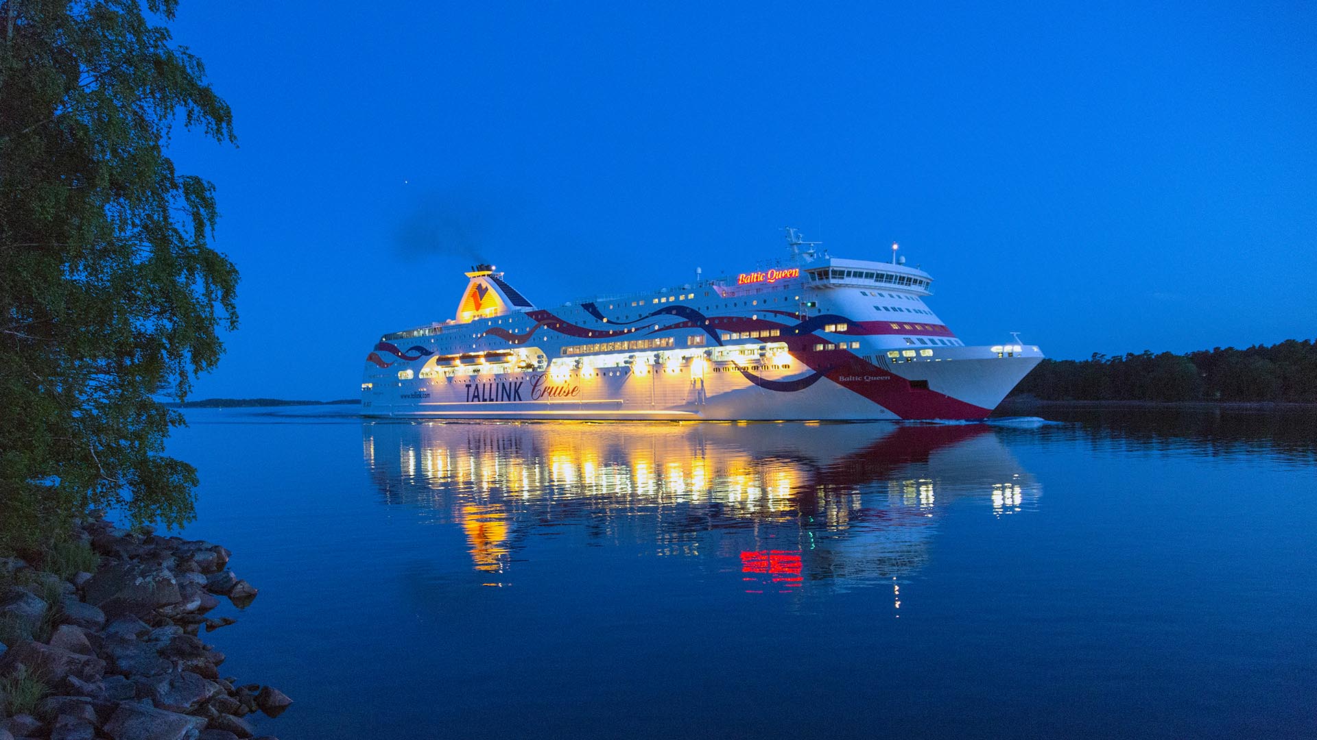 Baltic Queen at night - Tallink Silja line ©AS Tallink Grupp