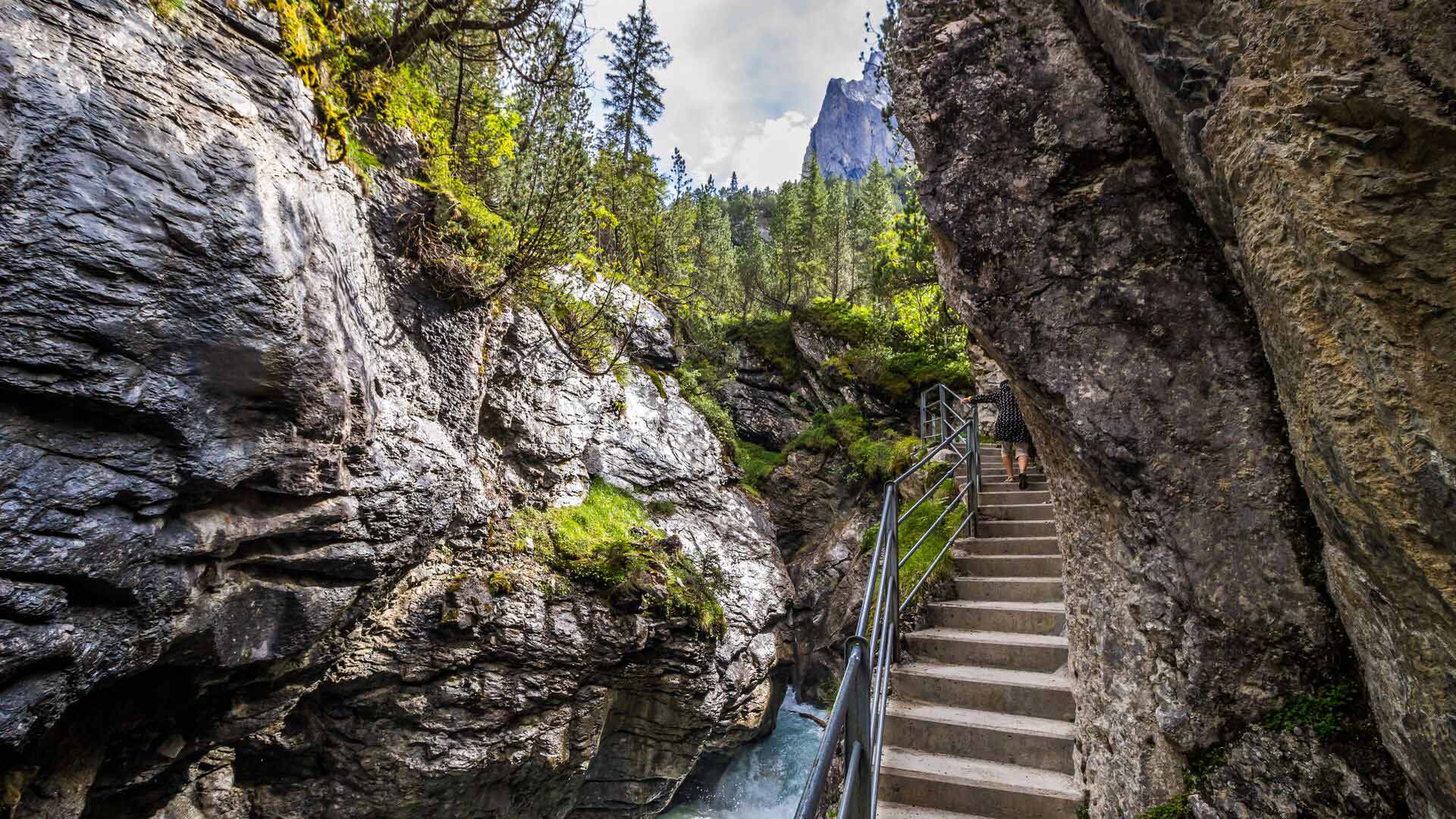Rosenlaui glacier gorge