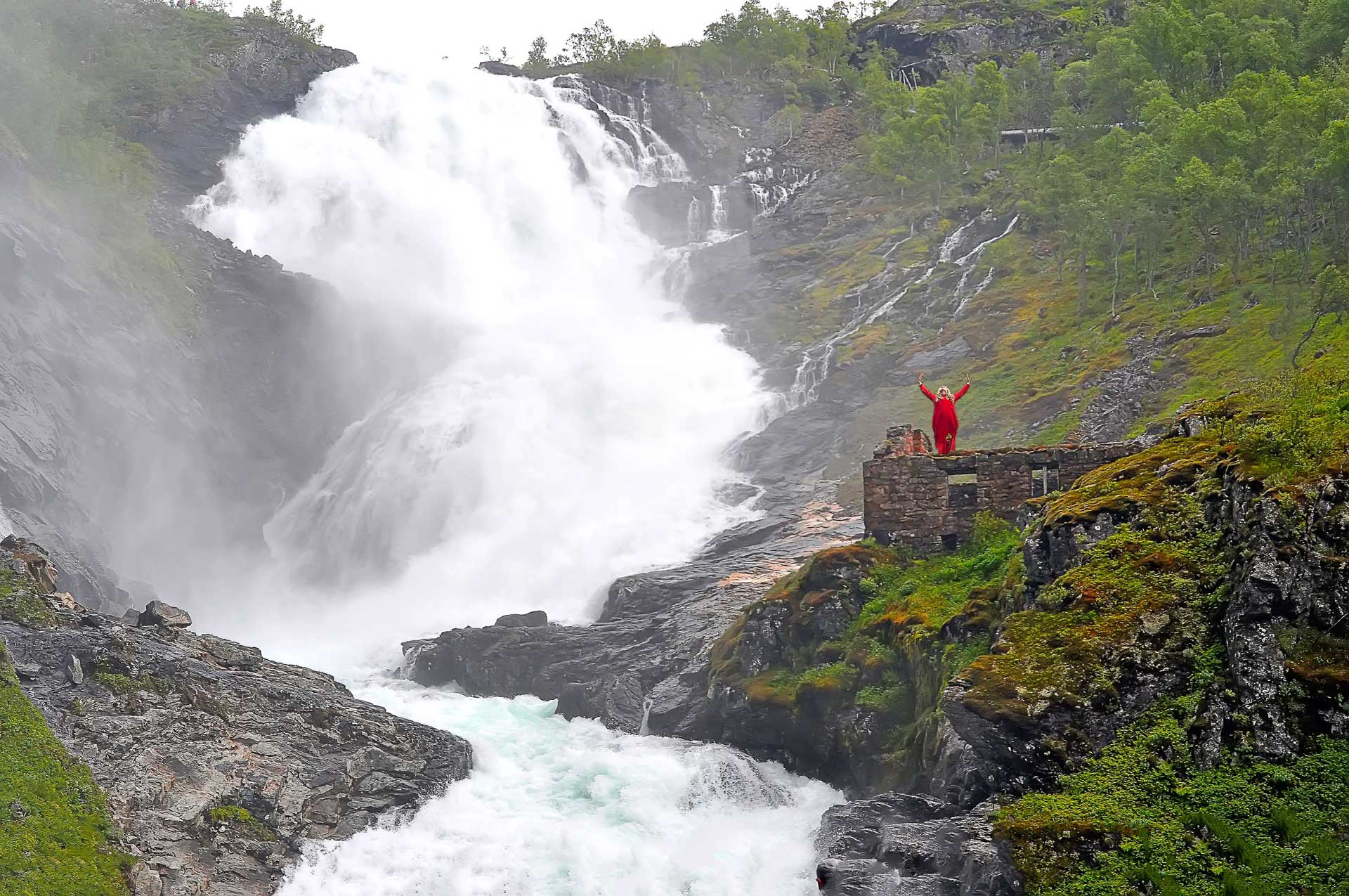 01optimised bill mitchell hui zhi song kjosfossen falls flam rr stop thehuldra 2015 photo contest