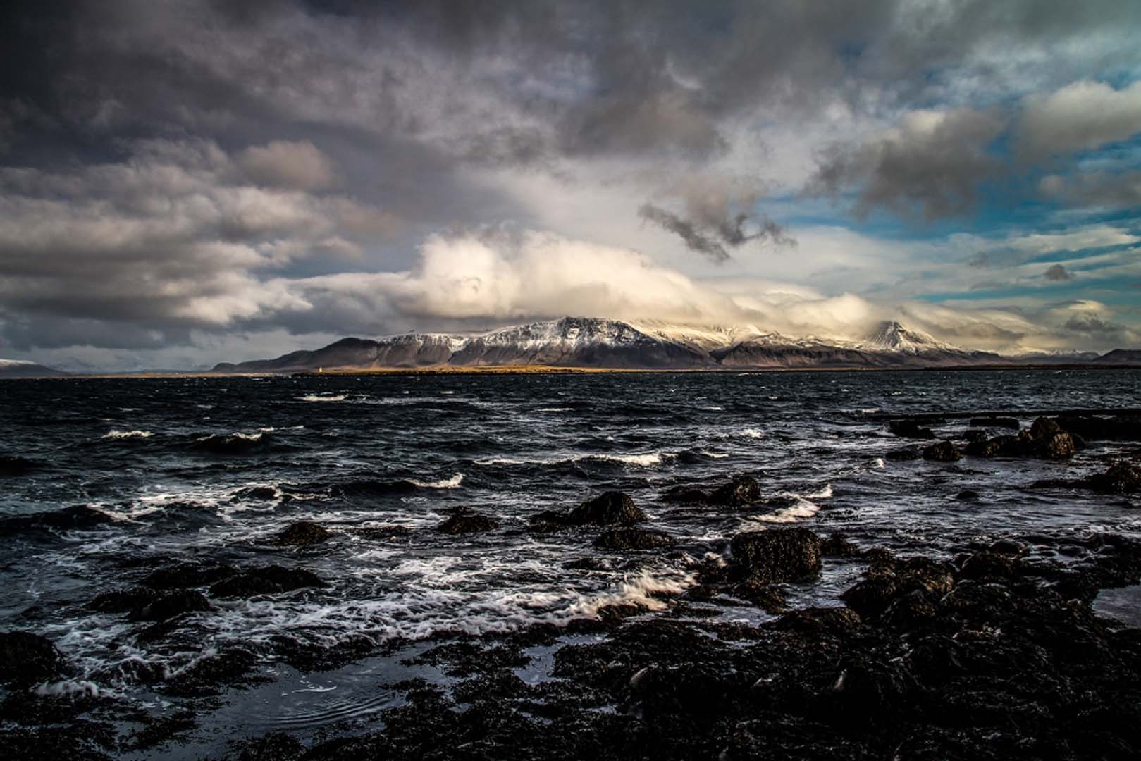 2015 08 stock photo mt esja seen from reykjavik 90233739 1000x667