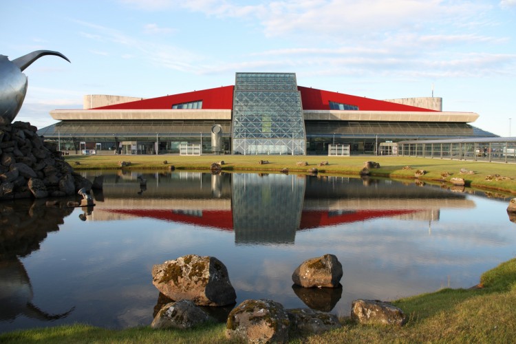 The Keflavík international Airport is the most visited attraction on the Reykjanes peninsula, but the area has so much more to offer!