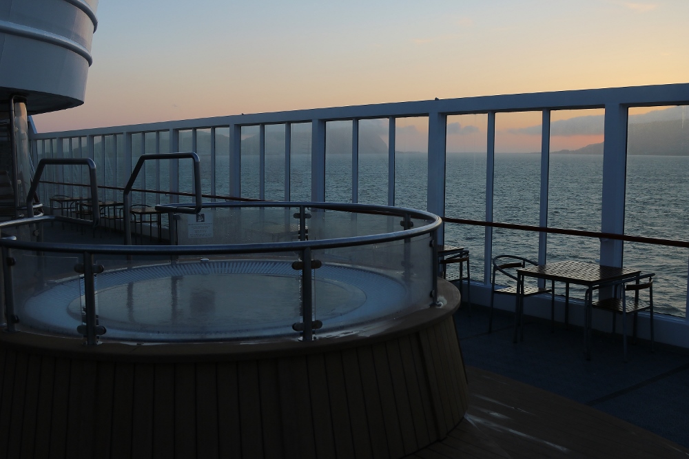 Hurtigruten hot tub