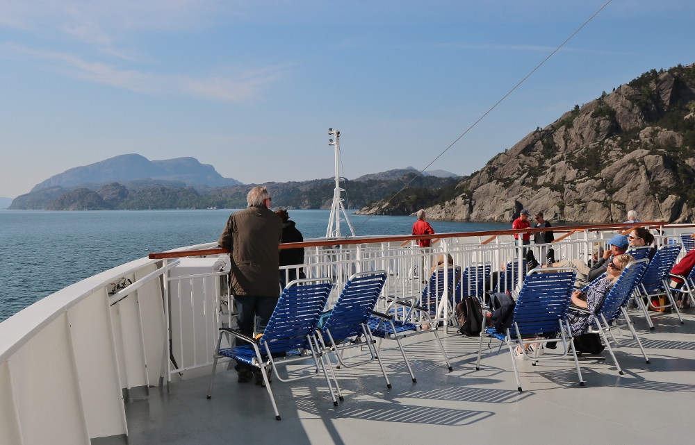 Hurtigruten sundeck