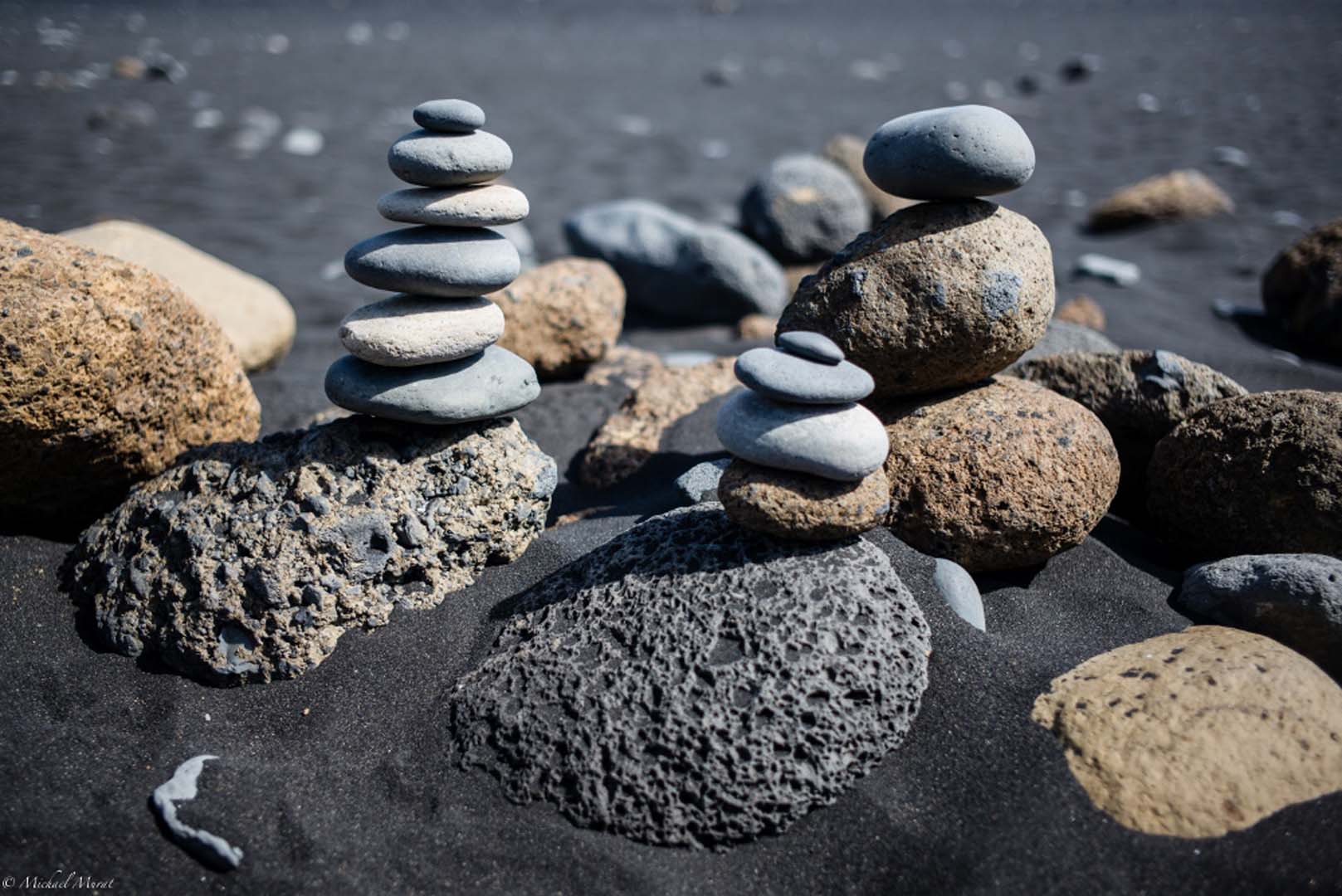 Iceland Rocks (Vík beach) (1000x668)