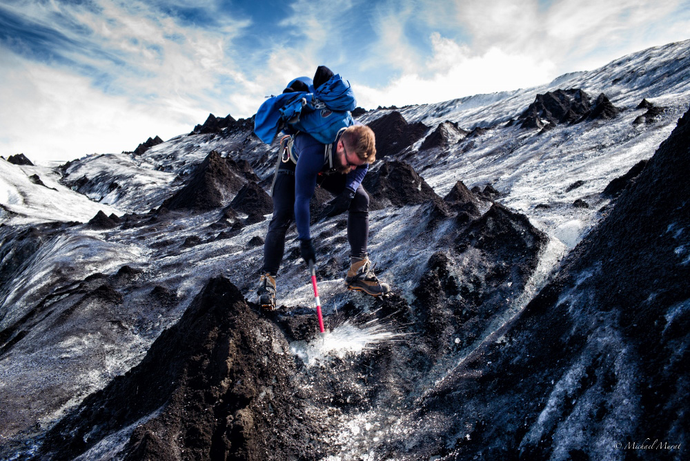 Sólheimajökull - Arcanum Glacier Tours guide Olaf (1000x668)