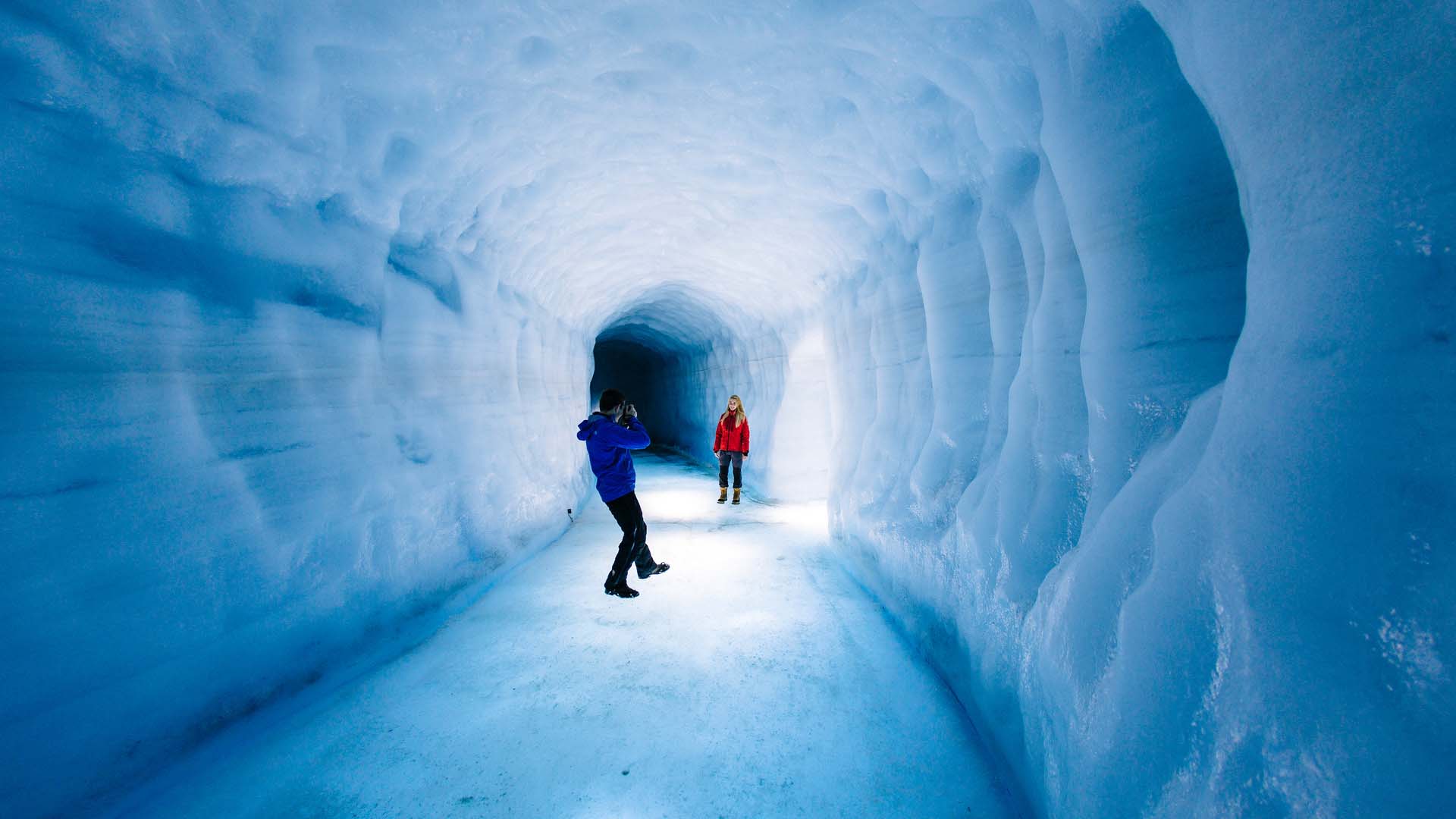 Photo: intotheglacier.is