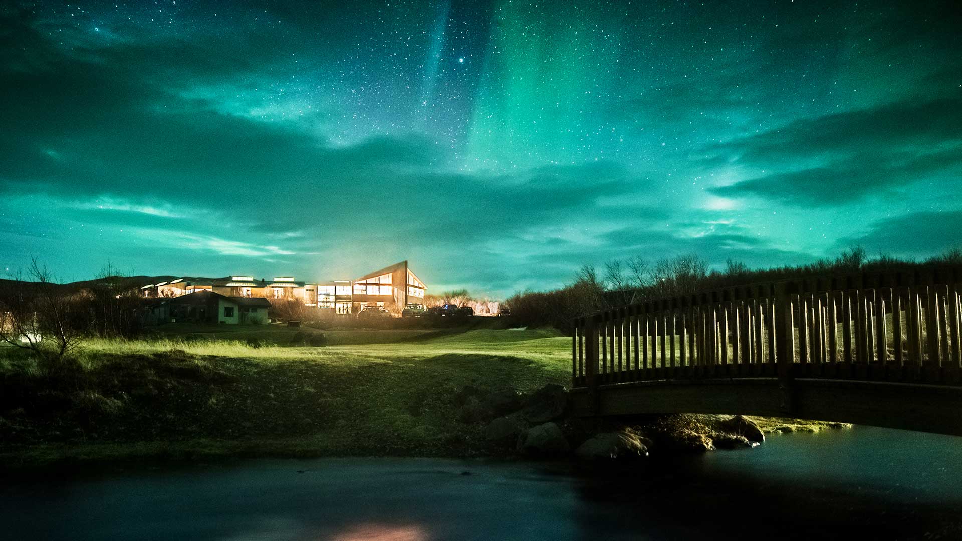 Northern lights at Hotel Húsafell - ©Hotel Húsafell