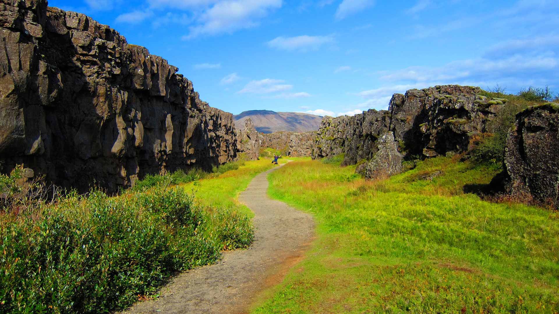 The Almannagjá trail in the rift at Thingvellir National Park, Iceland