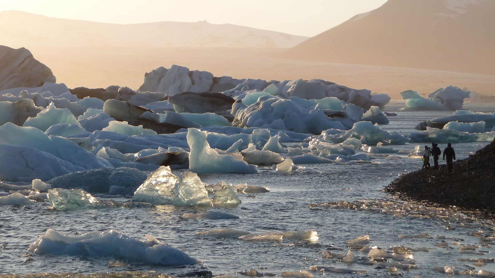 jokulsarlon glacier lagoon and icebergs