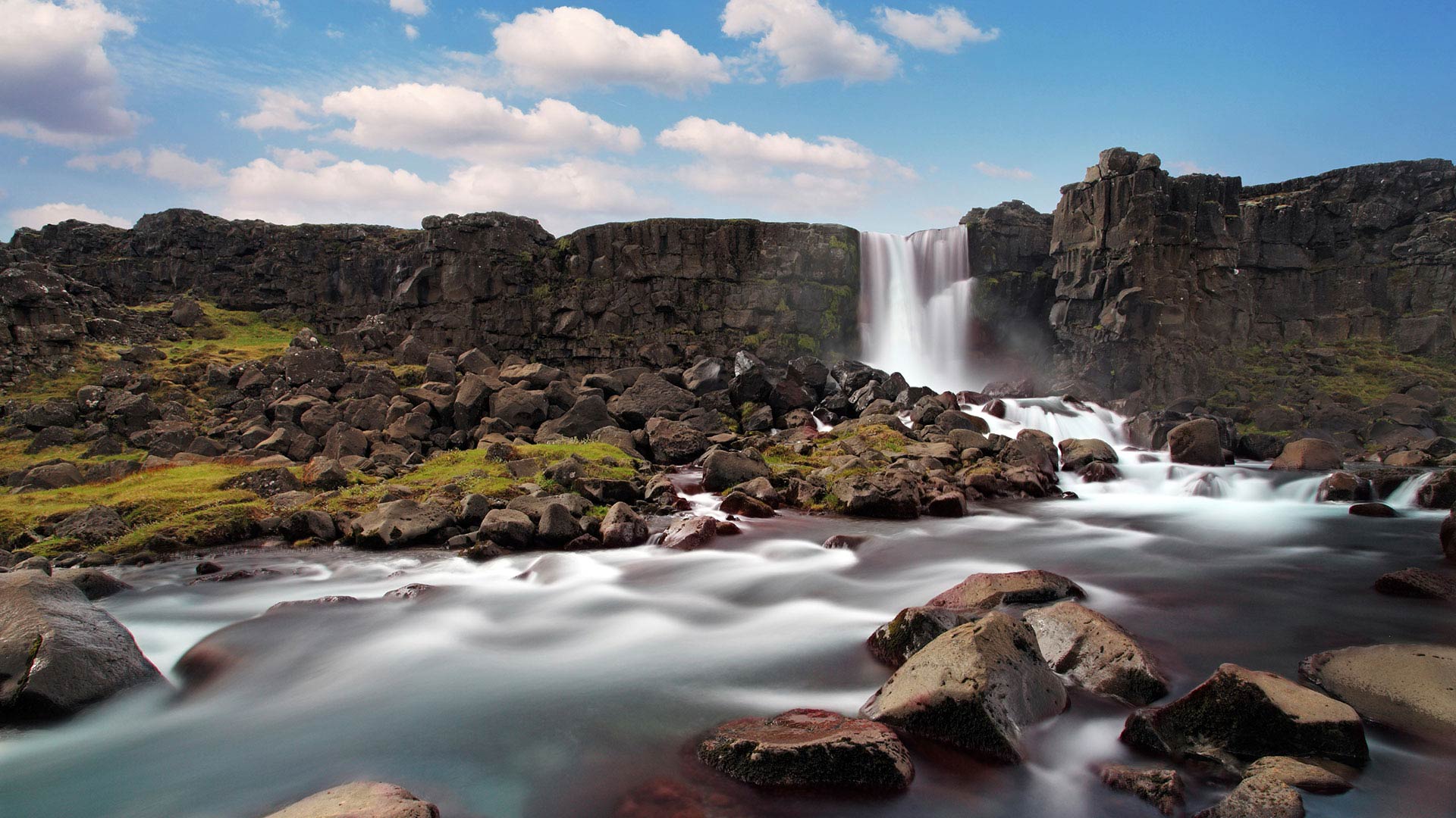 Cascada de Rosnarfoss en Þingvellir