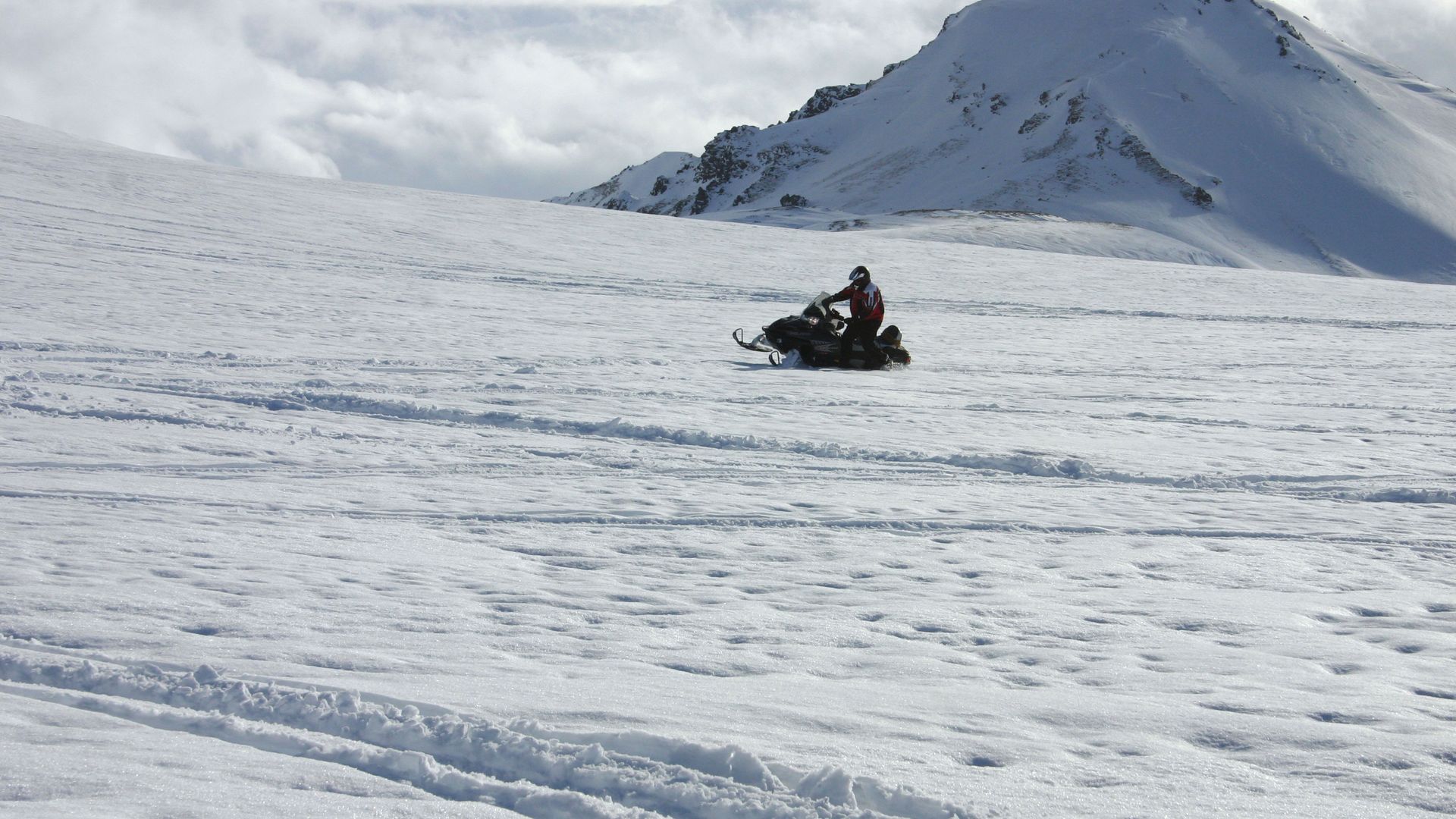 Snowmobiling in Iceland