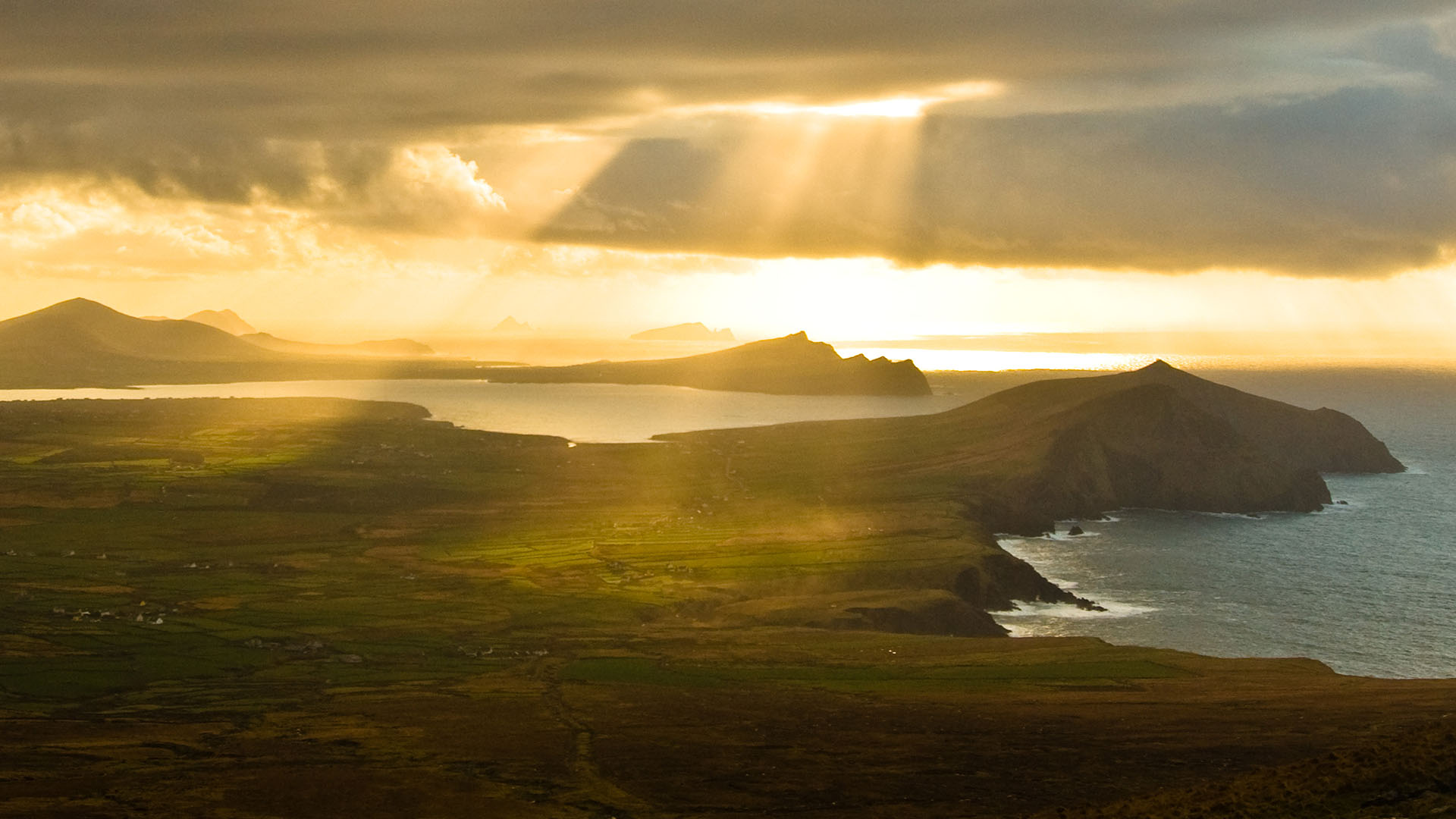 Dingle Peninsula, County Kerry, Ireland @Tourism Ireland