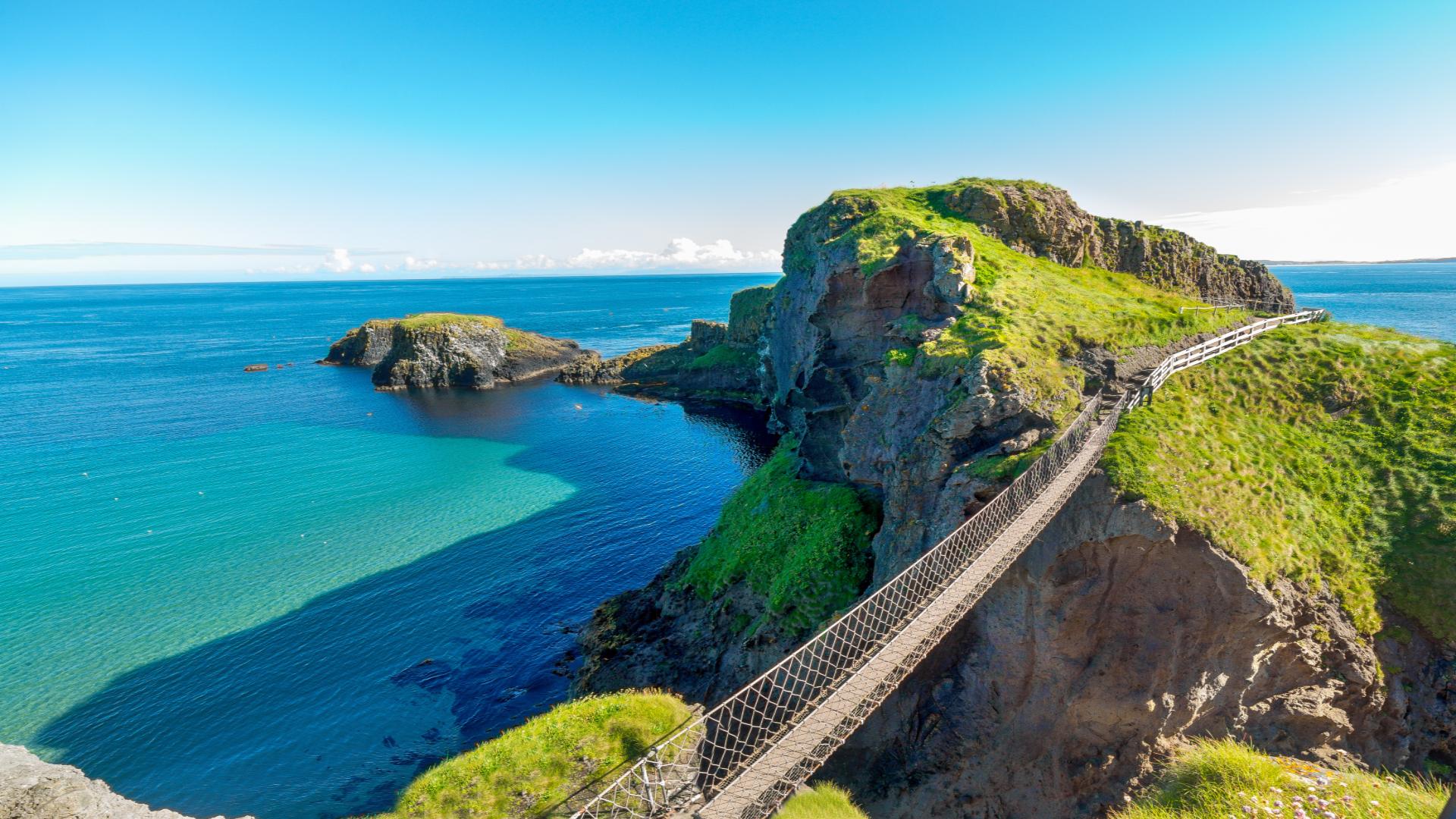 carrick a rede rope bridge in summer
