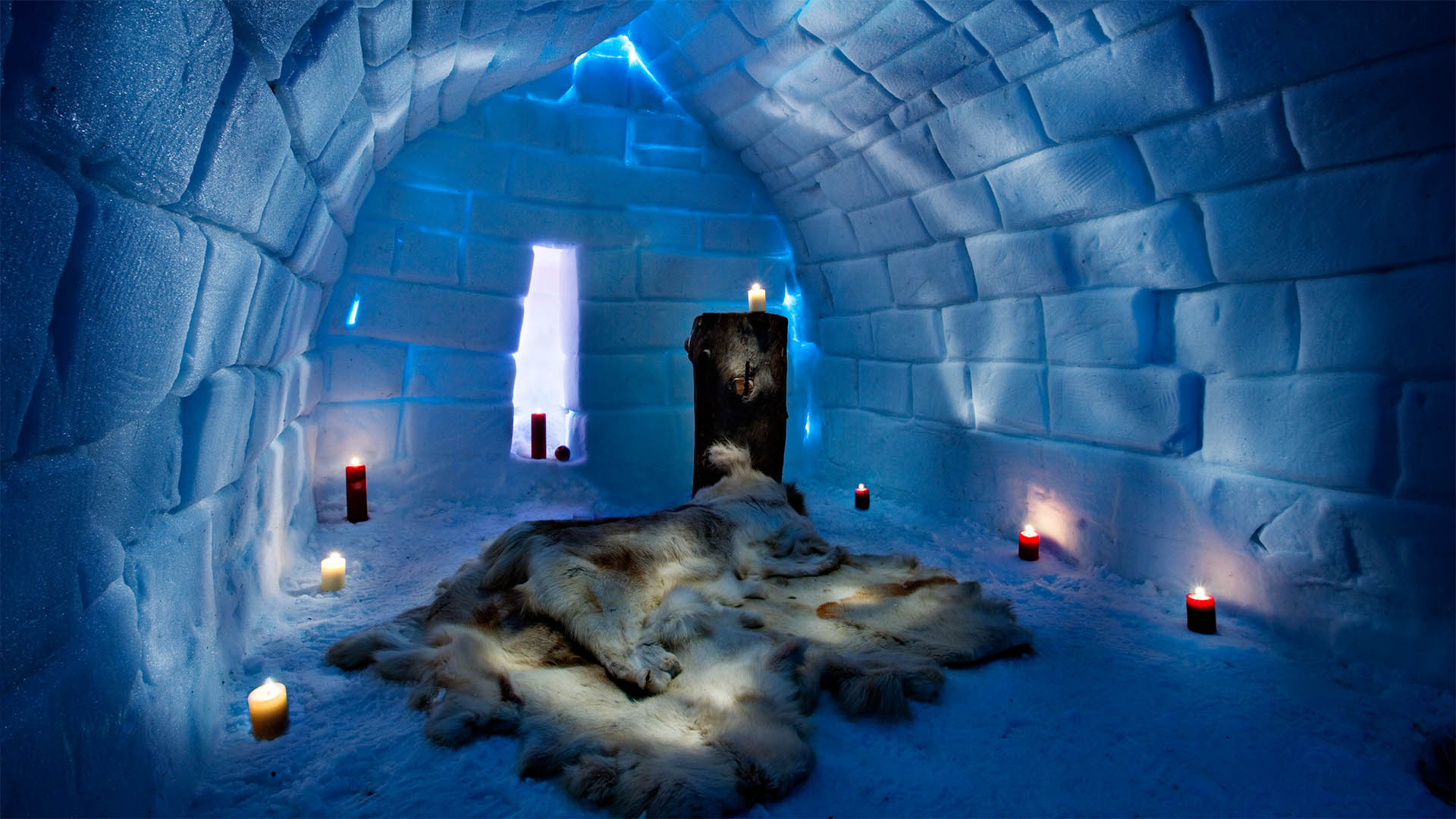 Arctic SnowHotel in Rovaniemi, Finnish Lapland ©Visit Finland