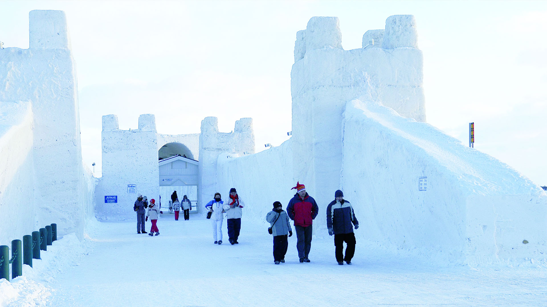 SnowCastle in Kemi, Finnish Lapland ©VisitFinland