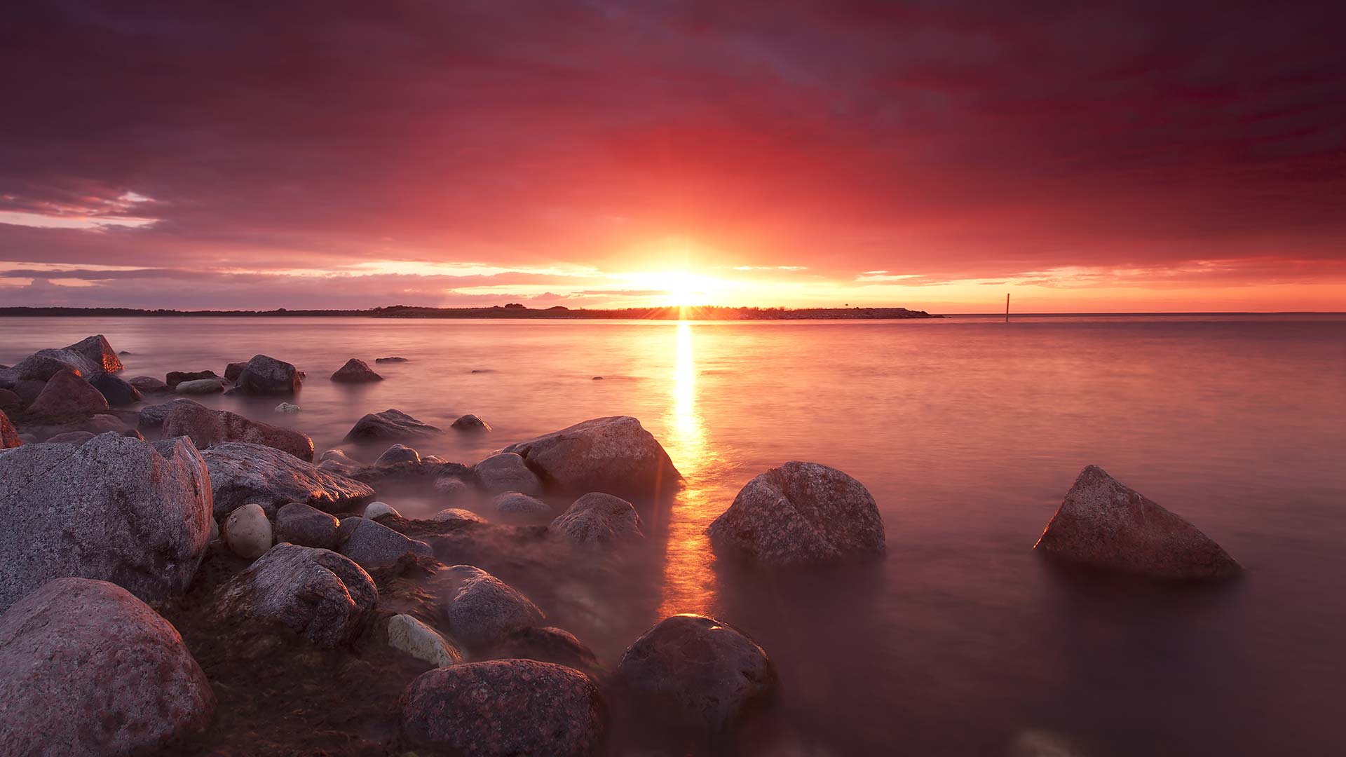 The sun on the horizon in Swedish Lapland