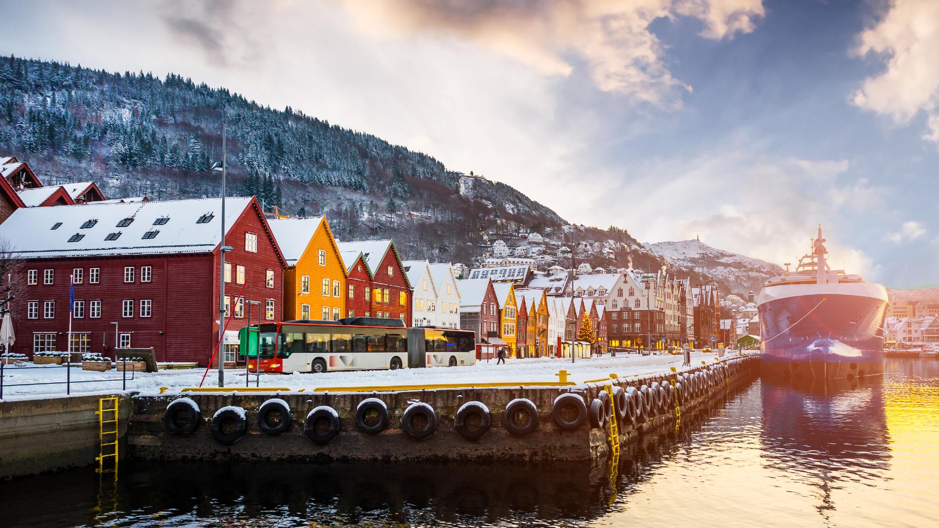 Bryggen in Bergen - Best Norway Cruises
