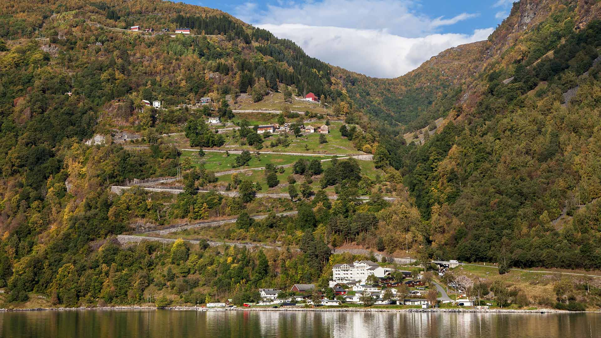 The “Eagle Road” near the town of Geiranger