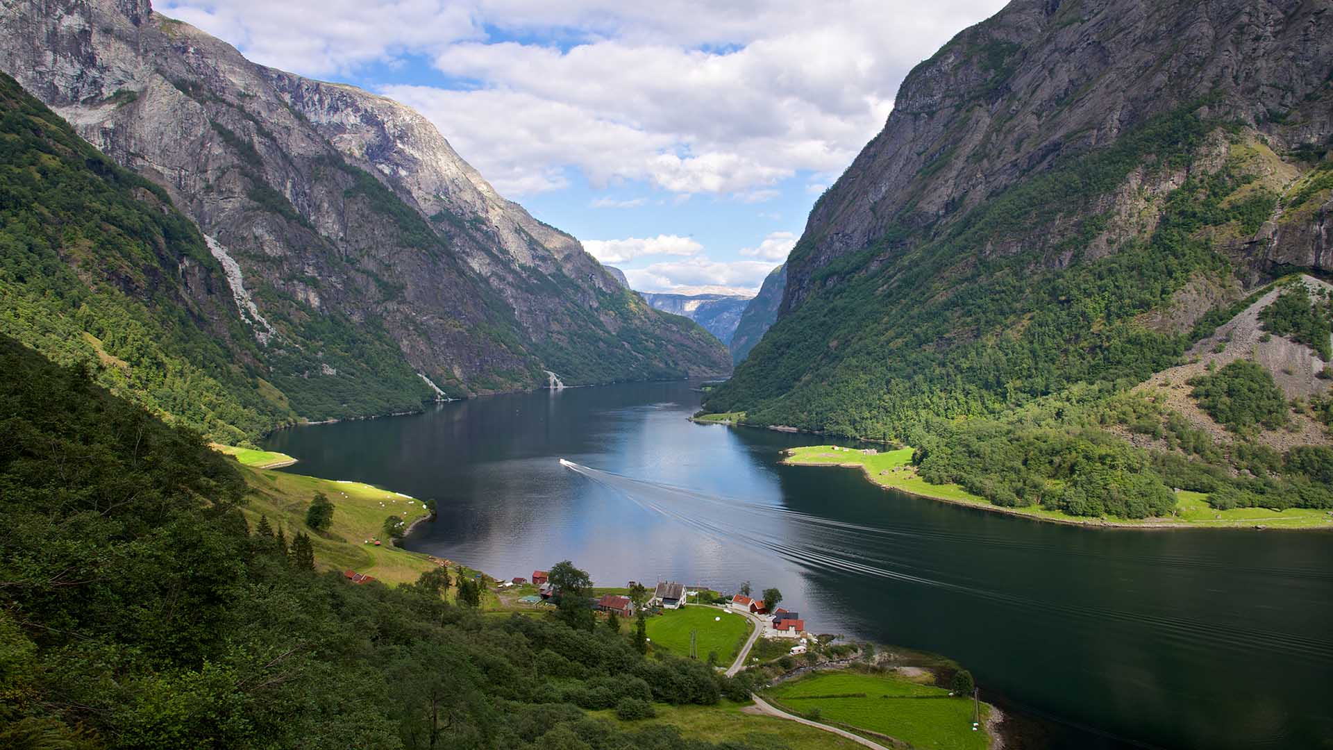 Nærøyfjord ©visitnorway