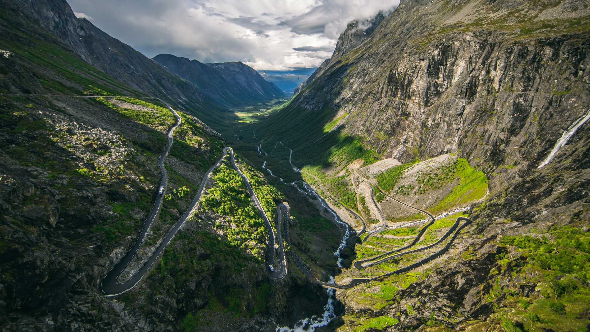 windy road of trollstigen