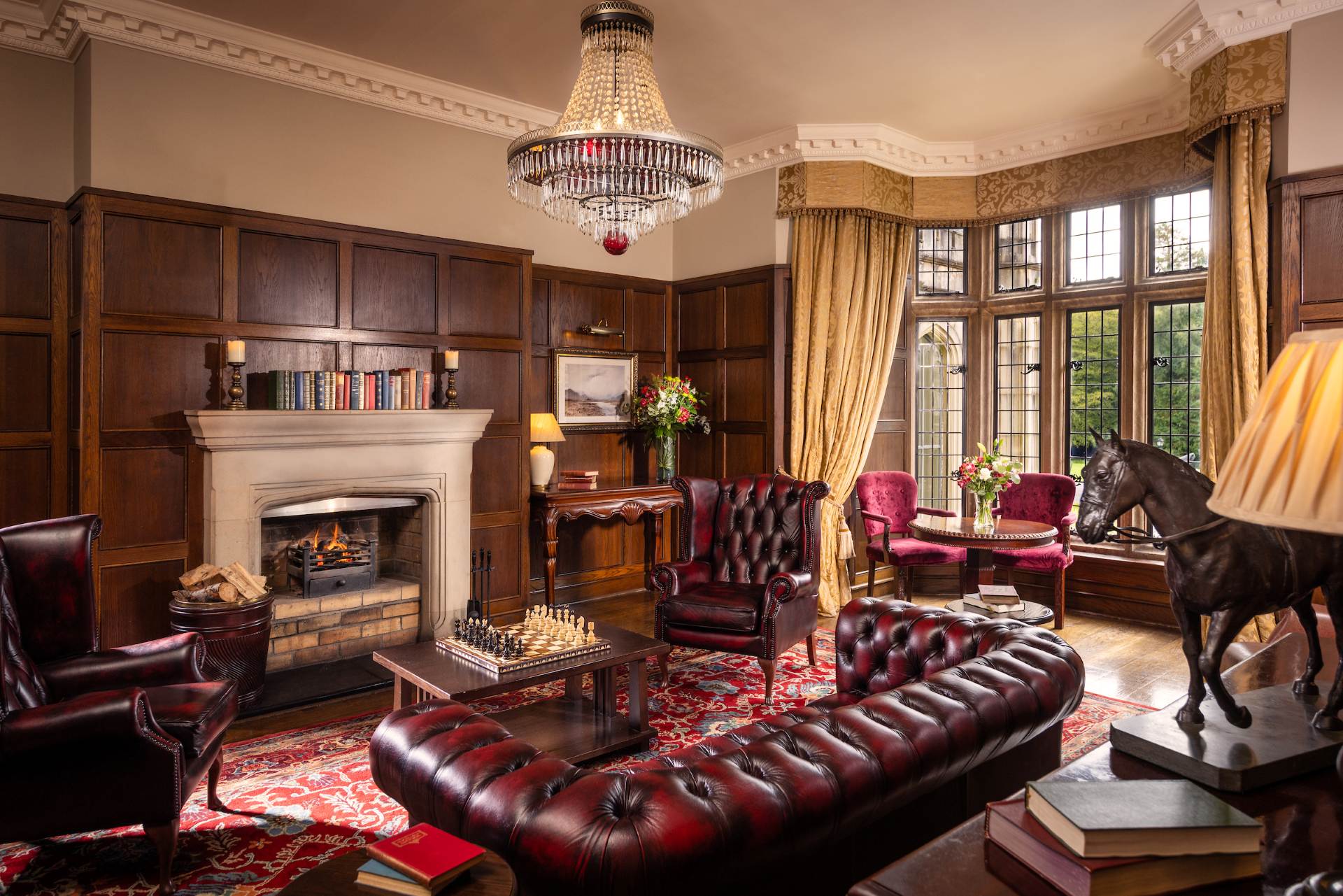 Red drawing room at Lough Eske © Lough Eske Castle