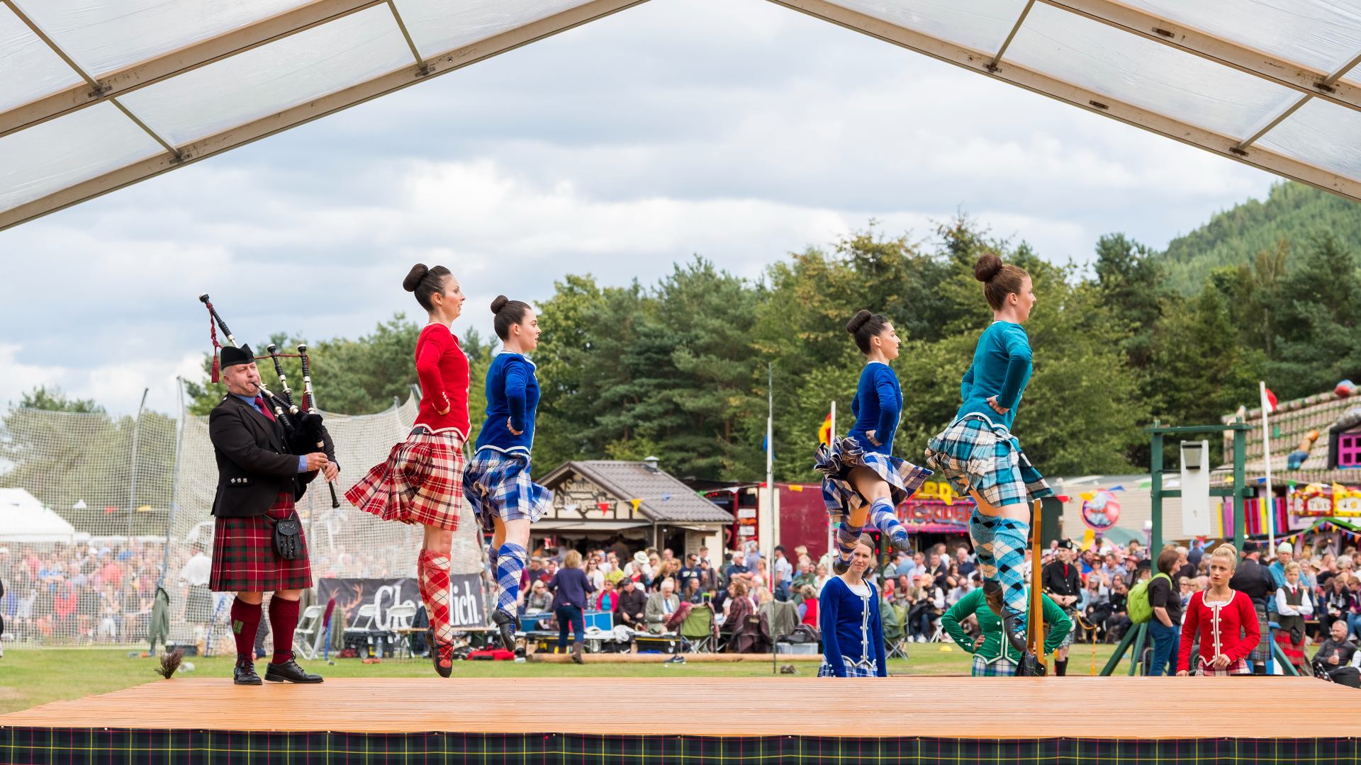 Highland dancers at The Ballater Highland Games ©David N Anderson - VisitScotland