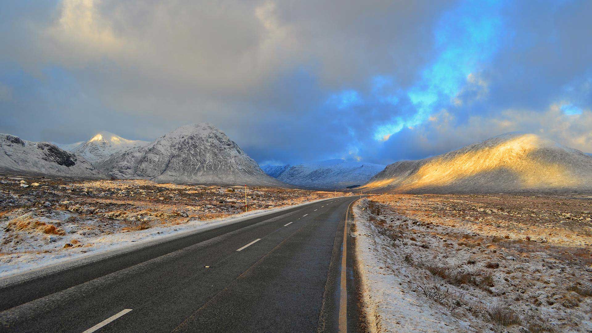 Road trip in Scotland in winter