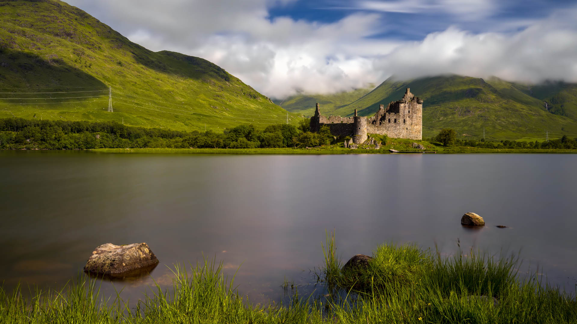 Kilchurn Castle in the summer