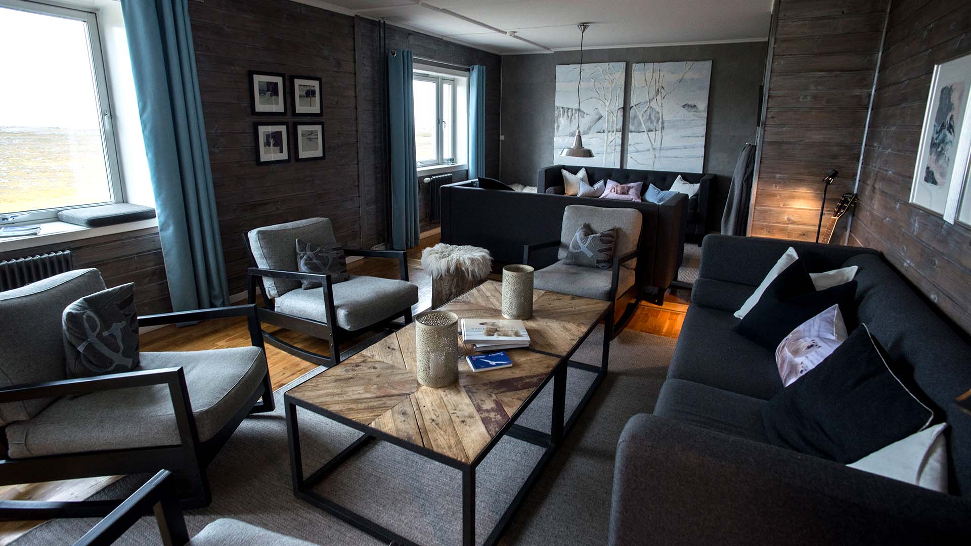 Isfjord Radio Hotel ©Basecamp Explorer