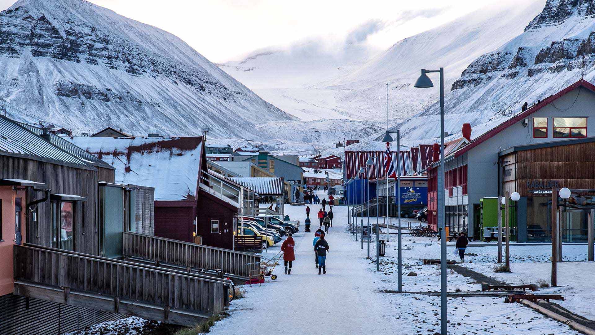 svalbard norway day tours