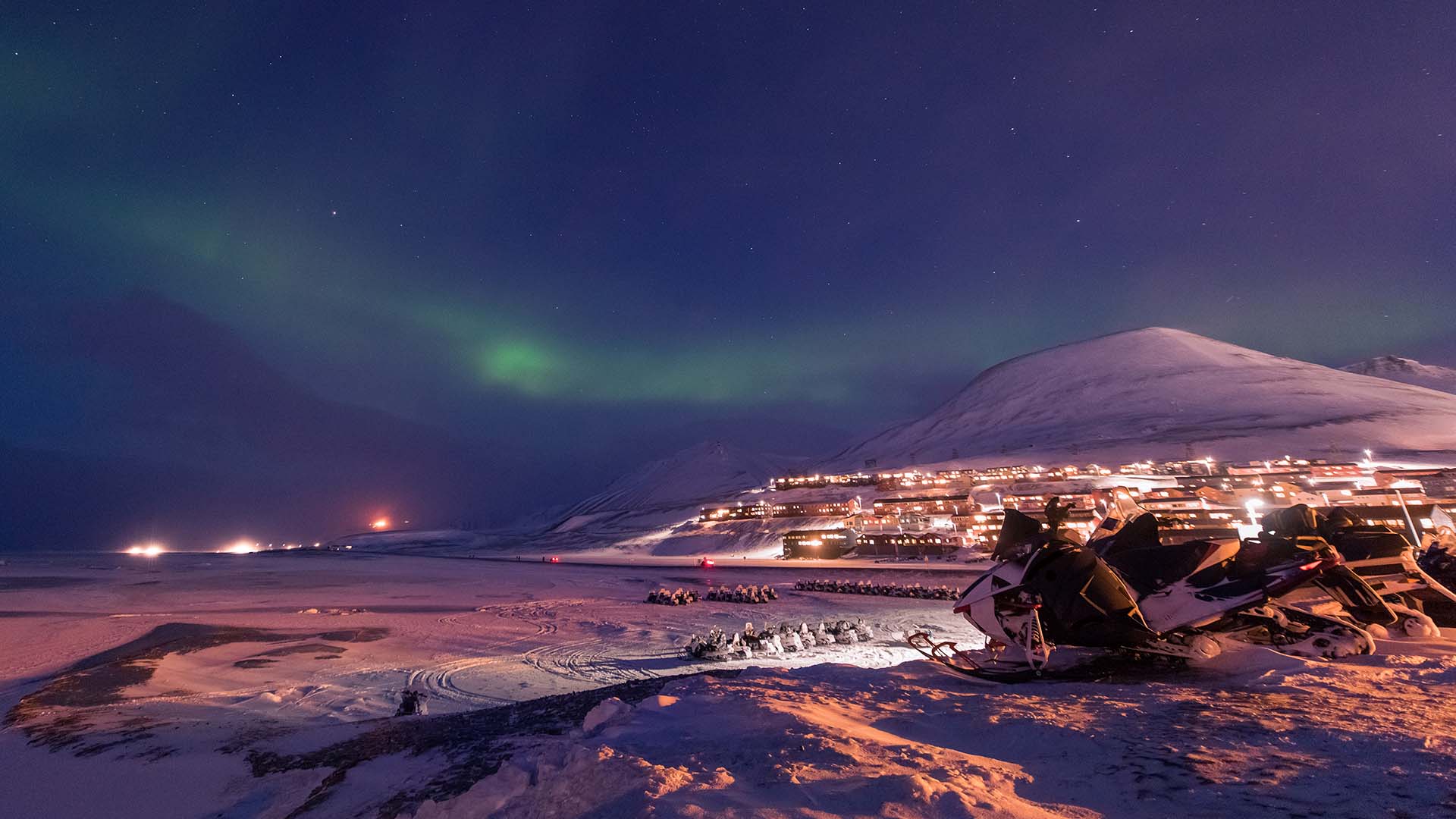 northern lights tour longyearbyen