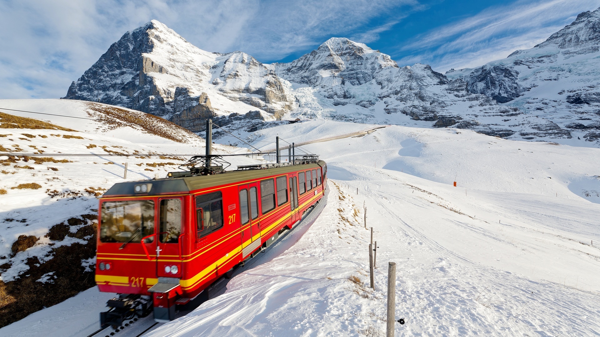 Cogwheel train climbing to the Jungfraujoch station