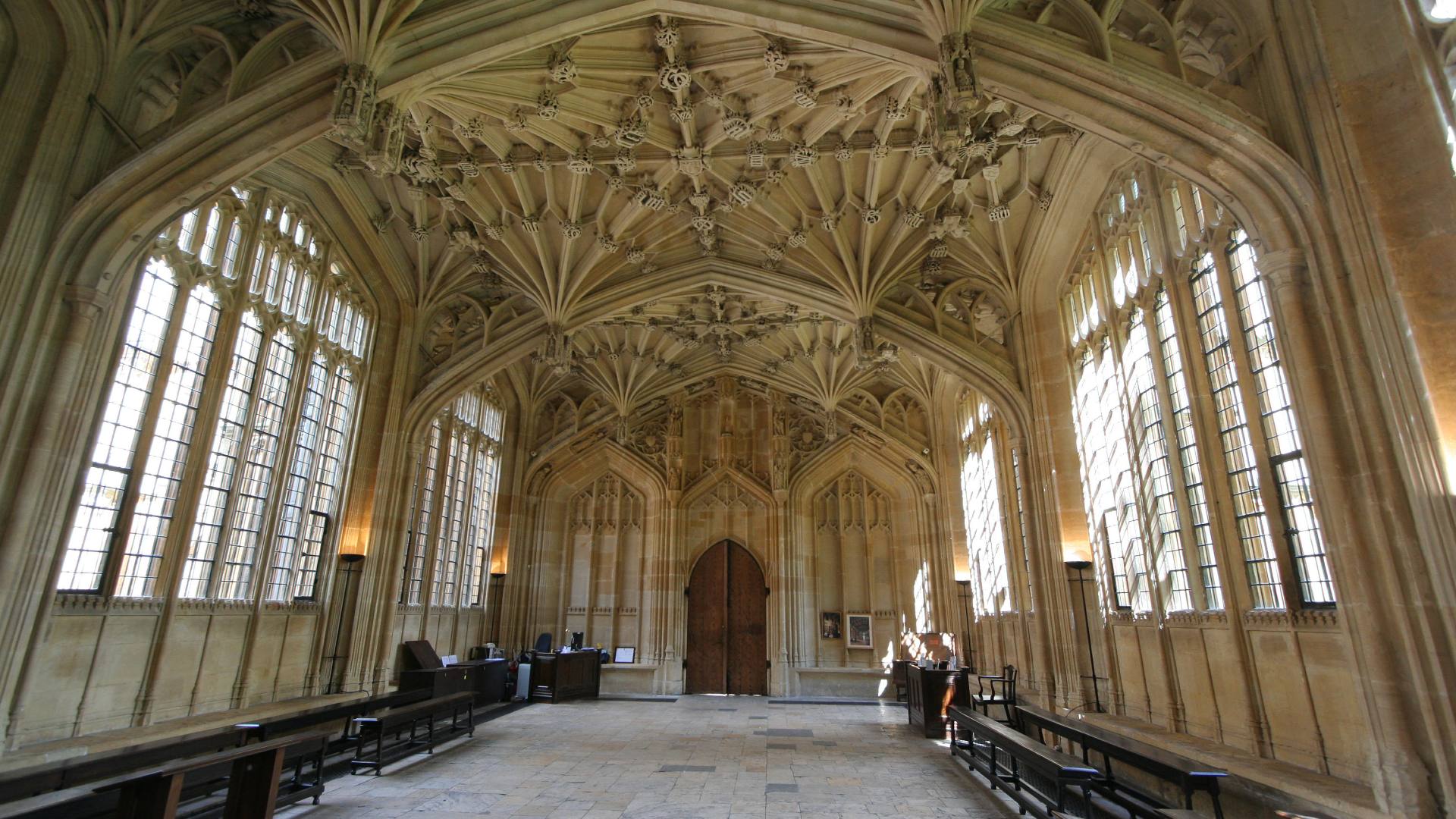 The Divinity School ornate ceiling in Oxford